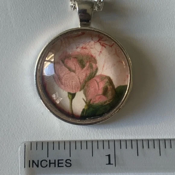 Necklace rose bud glass round pendant charm - Picture 6 of 7